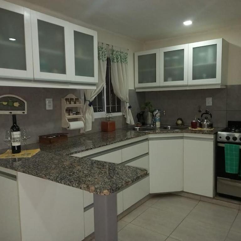 Casa Camino a Las Termas - Casa de 4 dormitorios - 11