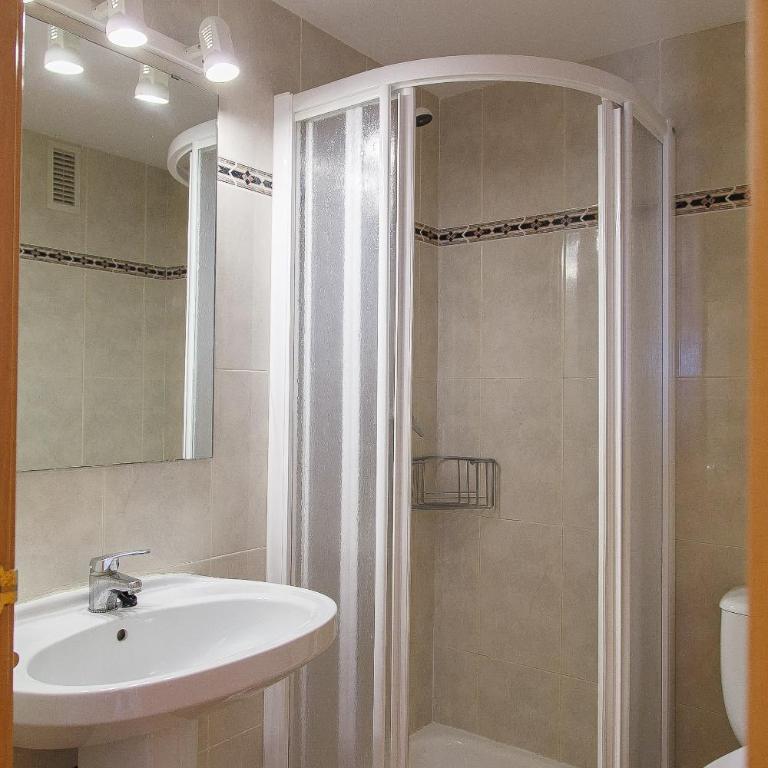 UHC Ventura Park Apartments - Apartamento de 2 dormitorios - 29