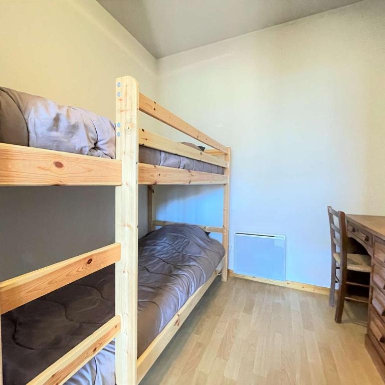 Charmant appartement 4 pers proche télésiège avec parking, animaux admis - FR-1-525-247 - Apartamento - 4