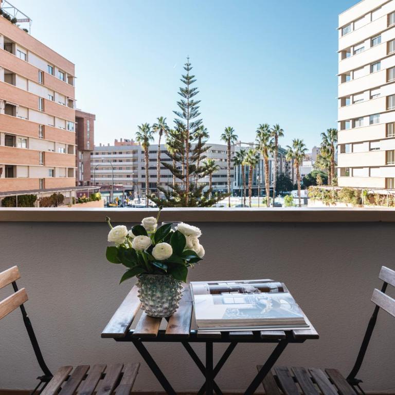 PRECIOSO APARTAMENTO EN MARIA ZAMBRANO - Apartamento de 3 dormitorios - 30