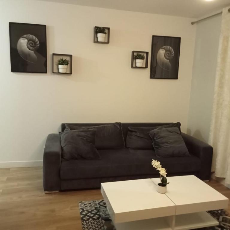 WIFI- STADE DE FRANCE- BASILIQUE CATHEDRALE MONSEJOURASAINTDENIS - Apartment with Shower - 6