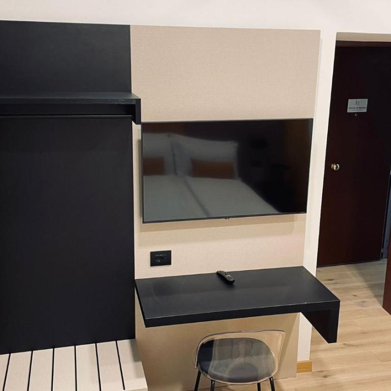 House of Bruno - NO Reception - Camera Matrimoniale con Bagno in Comune - 6