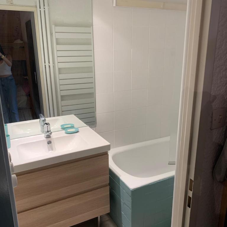 APPARTEMENT RESIDENCE COTE BRUNE, CENTRE STATION, PIED DES PISTES, 30m2, 4 ou 5 pers, PARKING GRATUIT, WIFI - Apartment mit 1 Schlafzimmer - 3