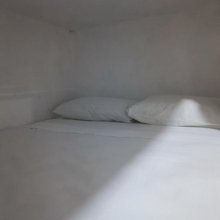 HOSTEL CAFE EL PESCADOR - Cama en habitación compartida mixta de 10 camas - 15