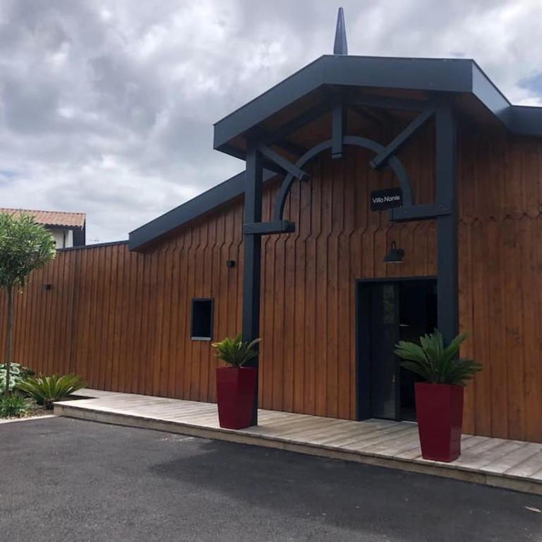 Nanie - Villa centre-ville, piscine, wifi - La Teste de Buch - Three-Bedroom Villa - 15