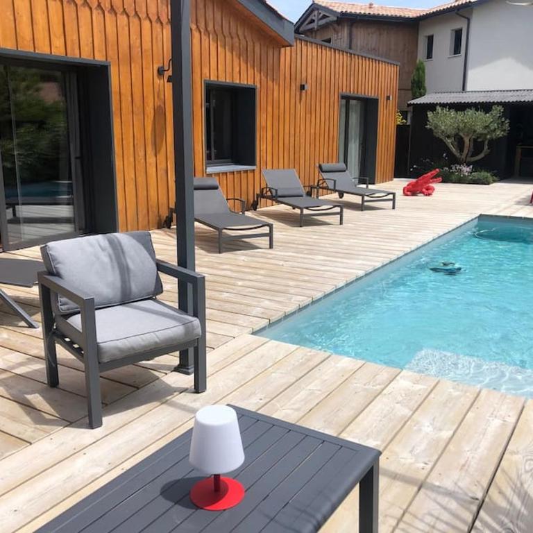 Nanie - Villa centre-ville, piscine, wifi - La Teste de Buch - Three-Bedroom Villa - 31