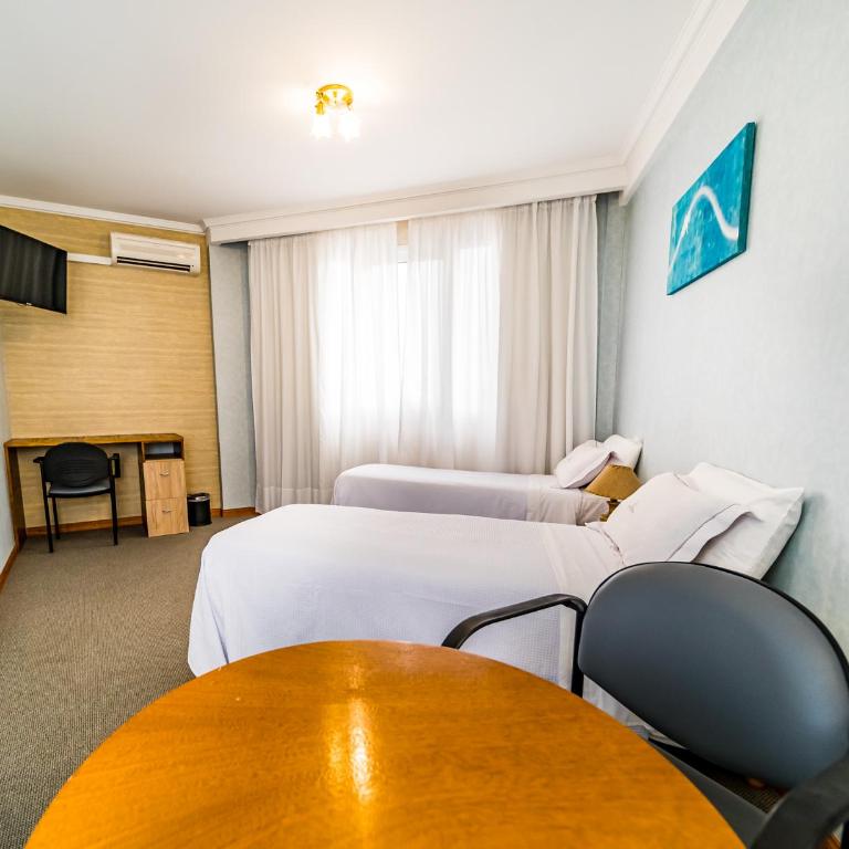 Gran Hotel Verona - Habitación Cuádruple Prémium - 4