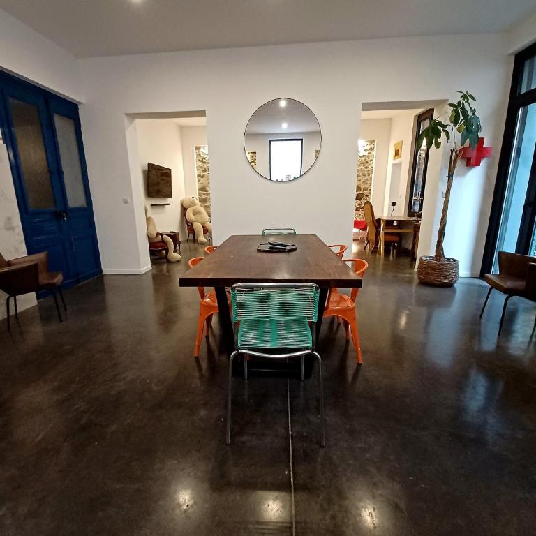 L Appart au cœur de Sète 140m 2 cour idéal famille - Appartement 3 Chambres - 4