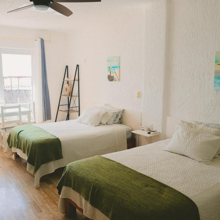 Cancun Plaza Condo Ocean front - Family Studio - 9