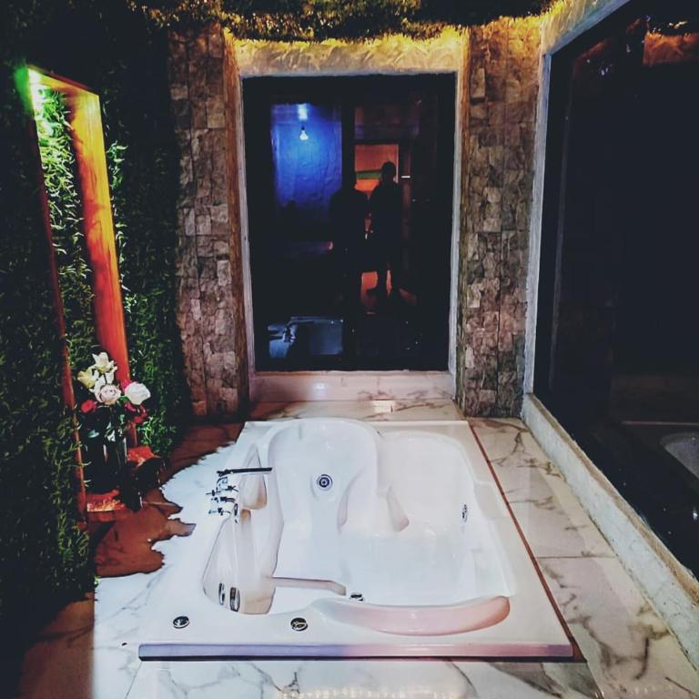 CantalaRana Lodge - Deluxe Suite with Spa Bath - 11