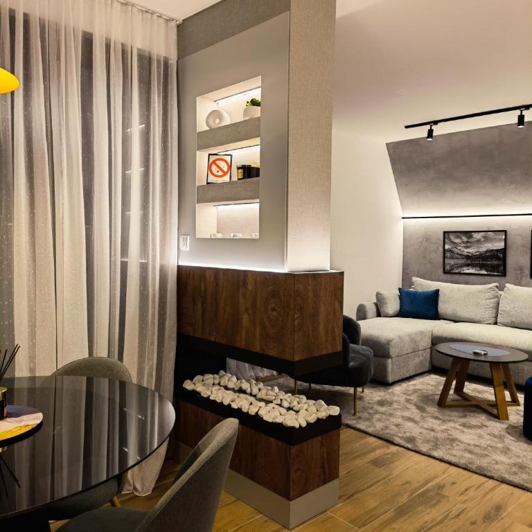 La Pista - One-Bedroom Apartment - 3