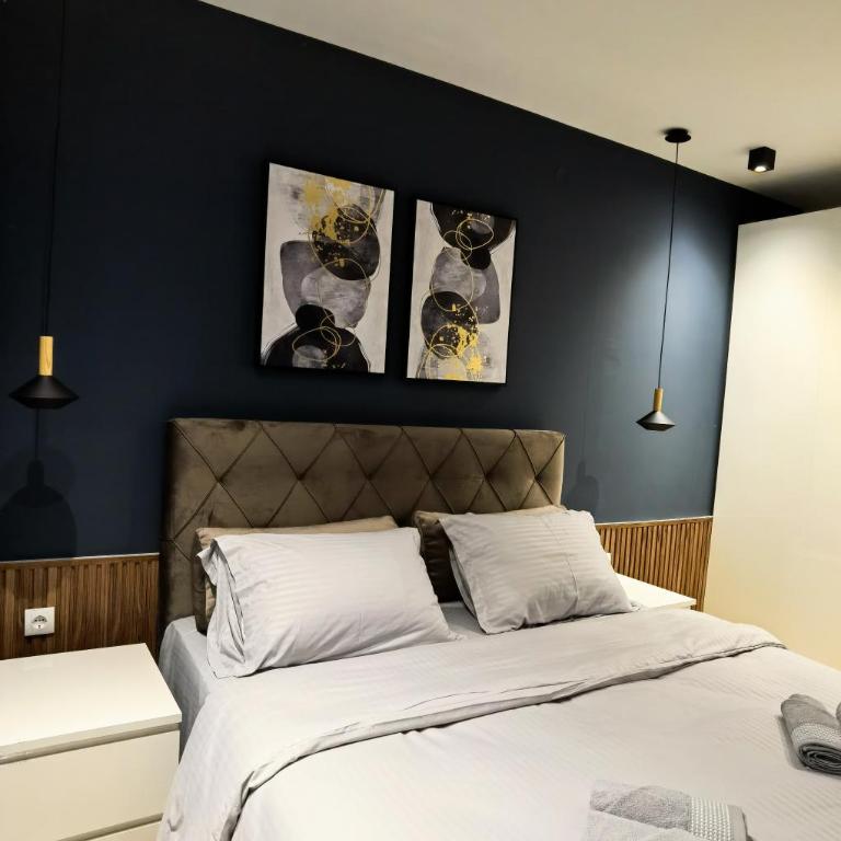 La Pista - One-Bedroom Apartment - 8