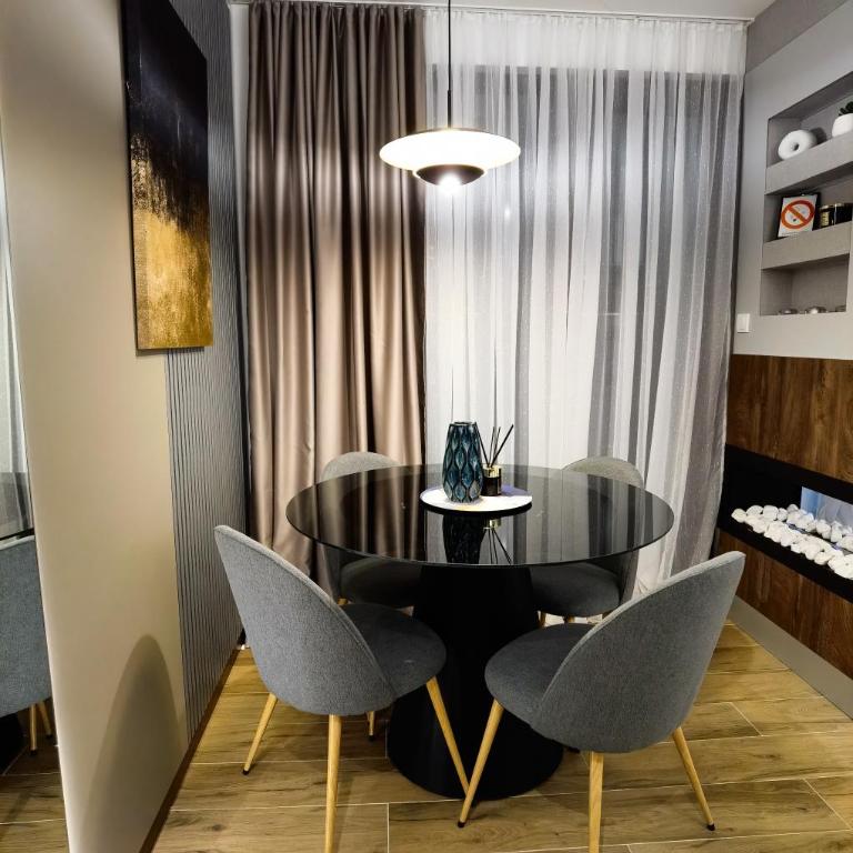 La Pista - One-Bedroom Apartment - 21
