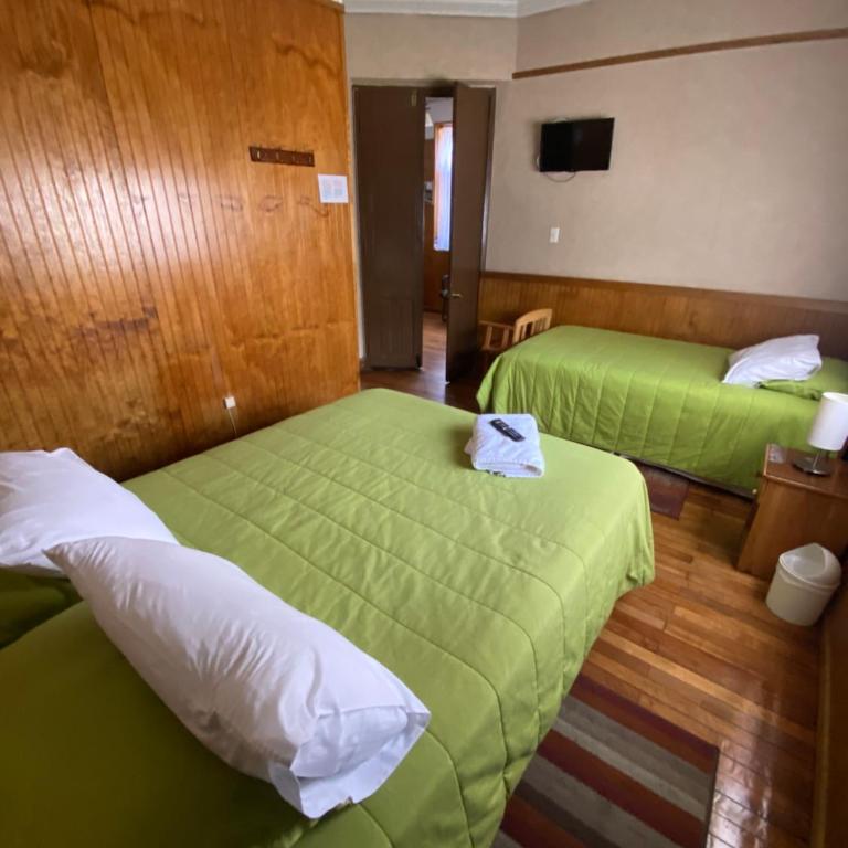 Hostal Chalet Las Violetas - Double or Twin Room with Private Bathroom - 6