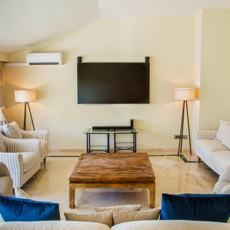 Penthouse Boutique Suite Marbella - Apartamento - 32