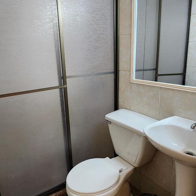 Hotel Voila Londres - Habitación Doble con baño privado - 10