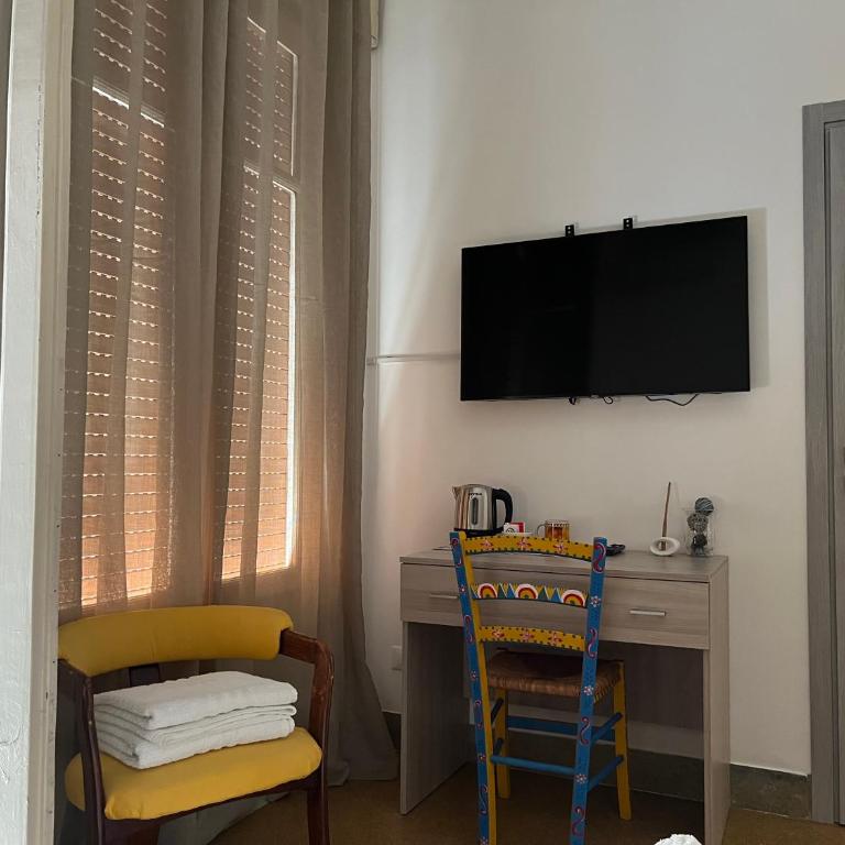 Donizetti 19 - Standard King Room - 10