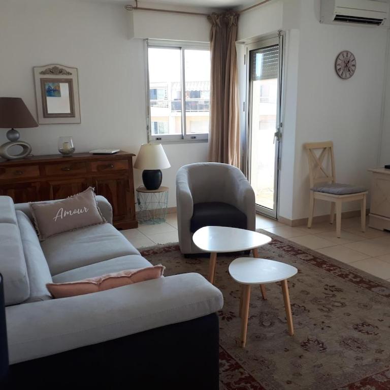 Appartement spacieux et calme classé 4 etoiles, à 300m de la mer - Apartment mit Balkon - 2