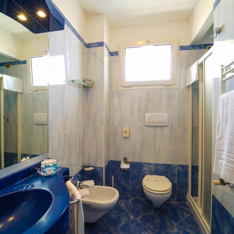 Hotel Imperial Beach - Dada Hotels - Camera Executive Matrimoniale/Doppia con Letti Singoli con Vista Mare - 4