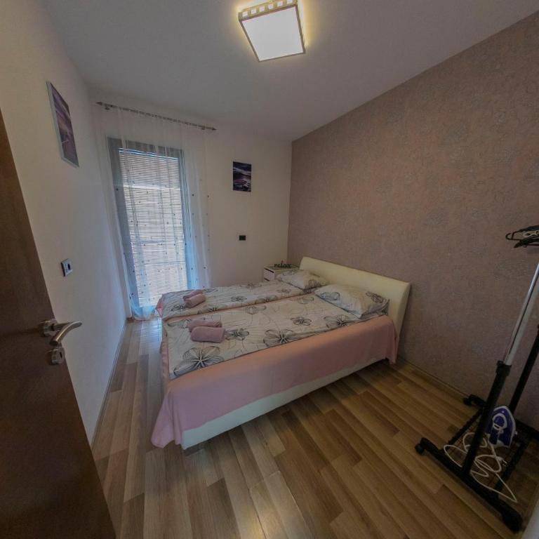 Holiday Homes Pozitiva - One-Bedroom House - 9