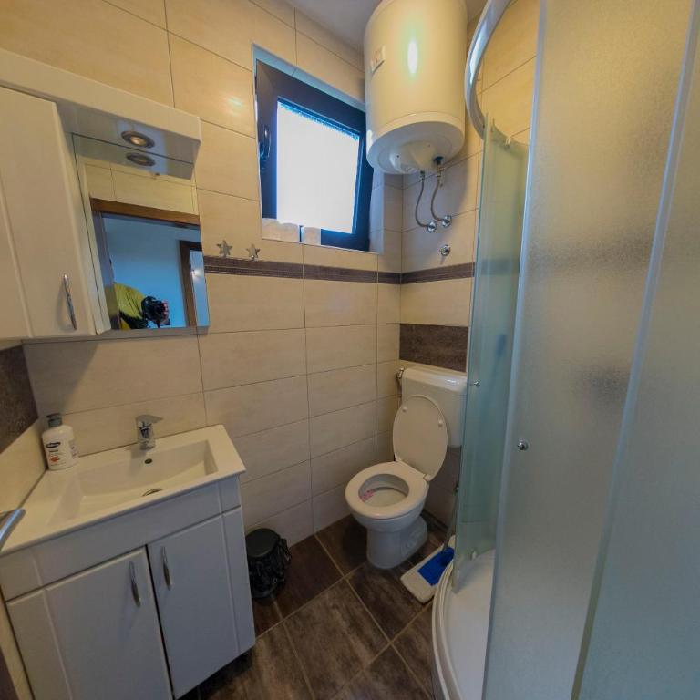 Holiday Homes Pozitiva - One-Bedroom House - 10