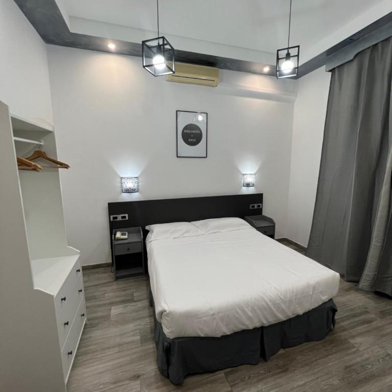 Hotel Ferrucci - Standard Double Room - 3