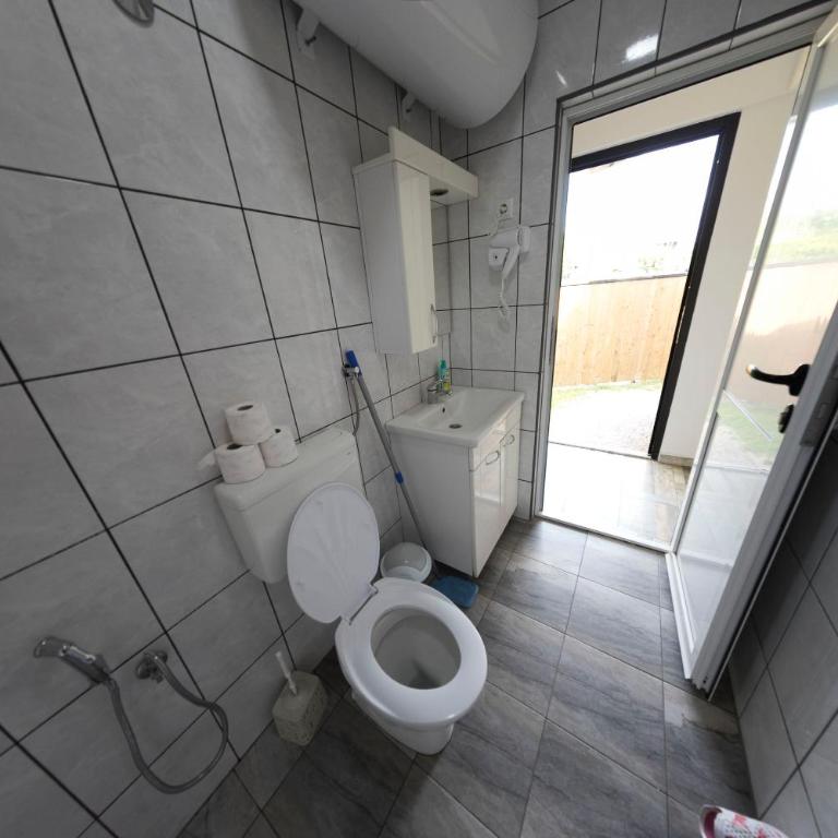 Holiday Homes Pozitiva - Three-Bedroom Townhouse - 7