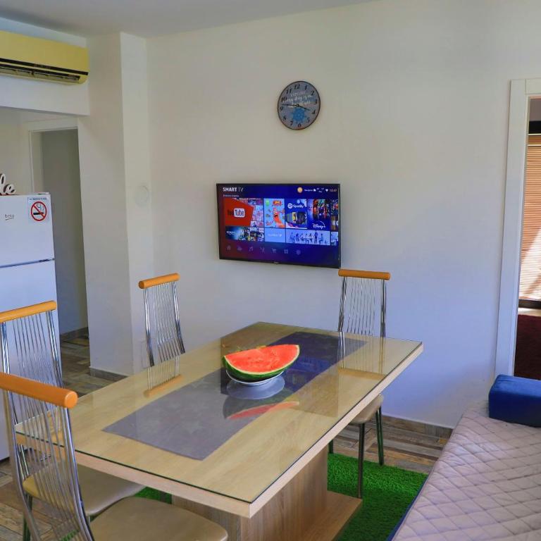 Holiday Homes Pozitiva - Three-Bedroom Townhouse - 12