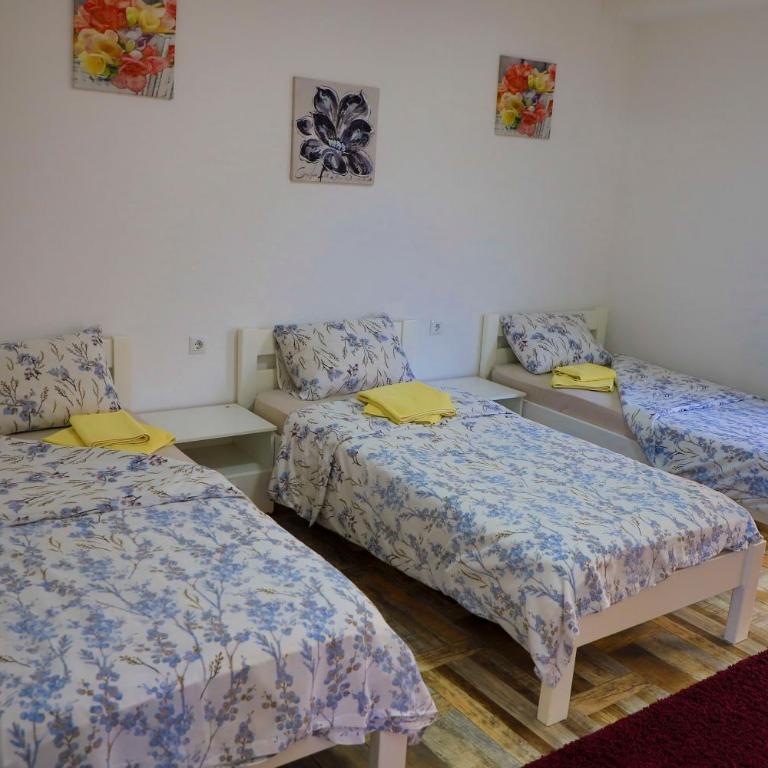 Holiday Homes Pozitiva - Three-Bedroom Townhouse - 15