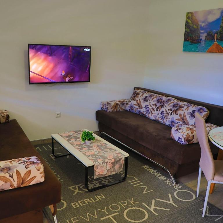 Holiday Homes Pozitiva - One-Bedroom House - 14