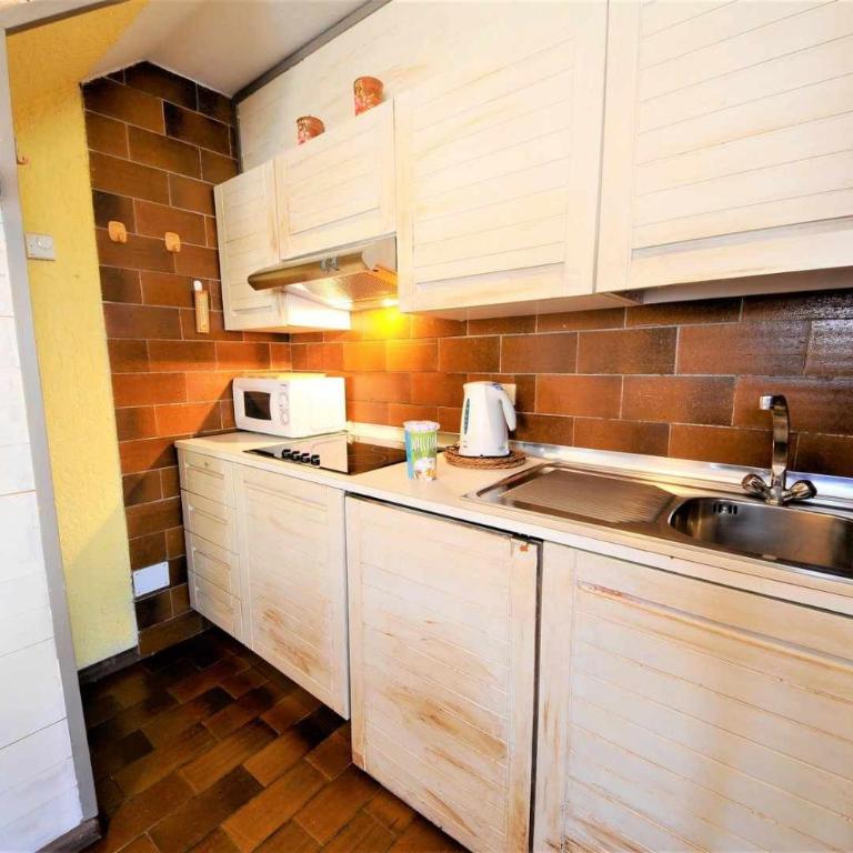 Baite Costaccia App 4 by Livigno Accomodation - Appartamento con 1 Camera da Letto - 3