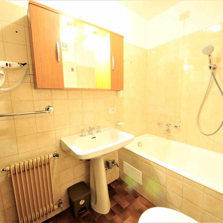 Baite Costaccia App 4 by Livigno Accomodation - Appartamento con 1 Camera da Letto - 20
