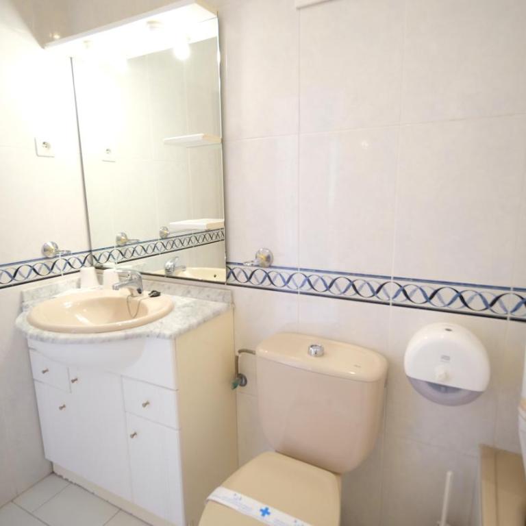 Apartamentos El Toro - Apartamento de 3 dormitorios - 18