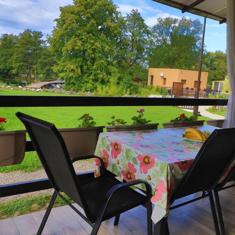 Holiday Homes Pozitiva - One-Bedroom House - 11