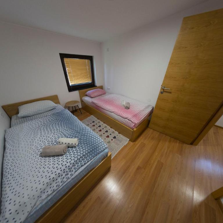 Holiday Homes Pozitiva - Two-Bedroom House - 7