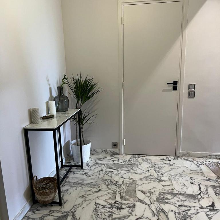 Beautiful apt - 10mn walk from beach - Apartamento de 2 dormitorios - 19