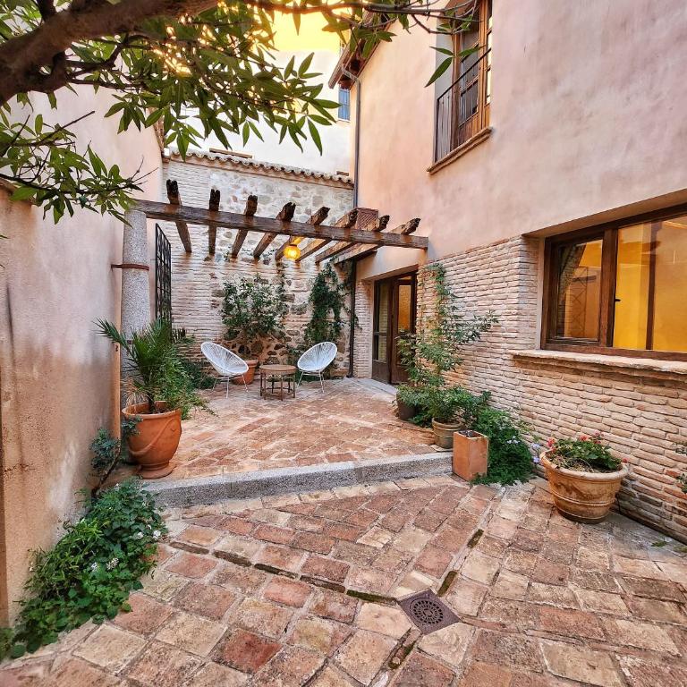 Casa del Armiño - Historic Boutique Hotel in Toledo Old Town - Villa Deluxe - 17