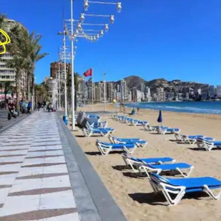 SEAFRONT UNBEATABLE LOCATION a - Apartamento de 3 dormitorios - 10