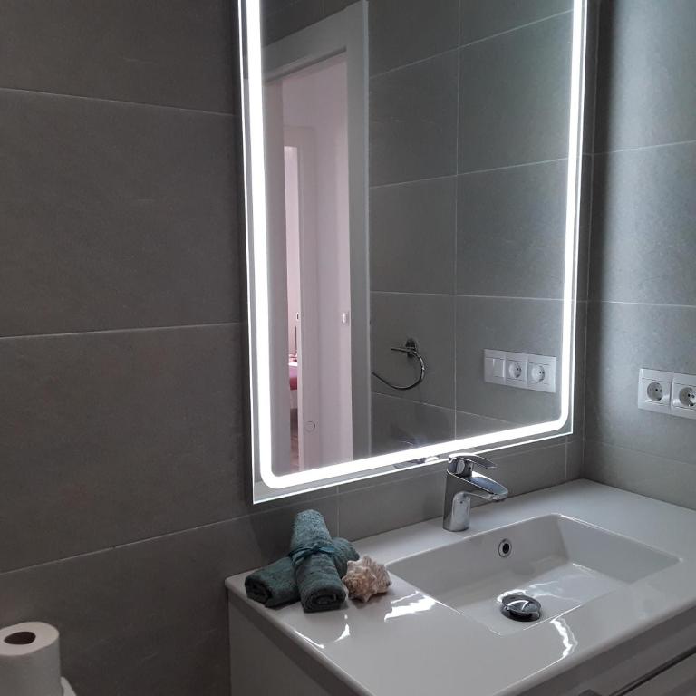 Holidays & Home Mijas Costa Sea & Pool Duplex - Apartamento de 2 dormitorios - 32