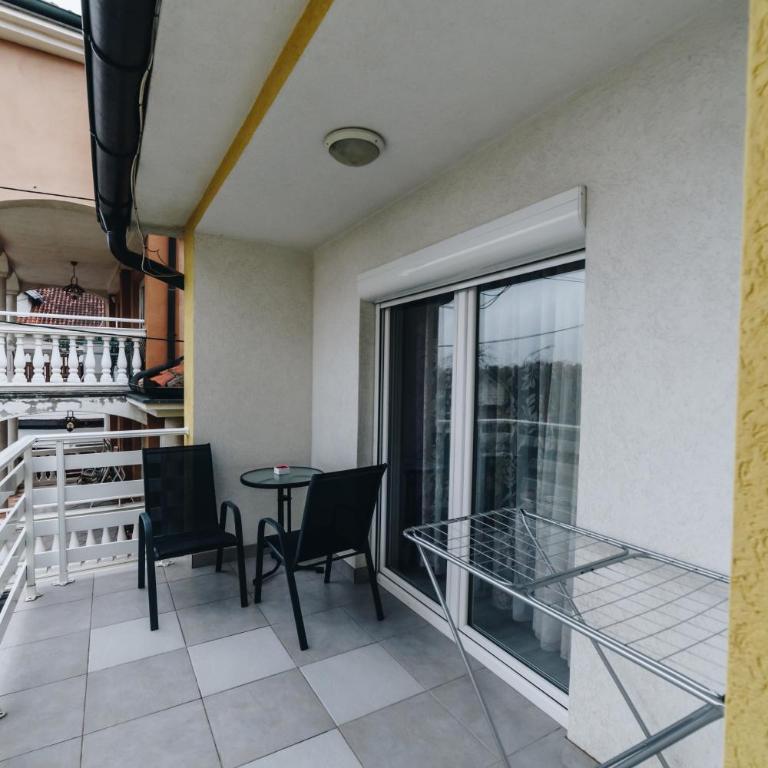 Garni Hotel Radović - Apartment with Terrace (Annex) - 16