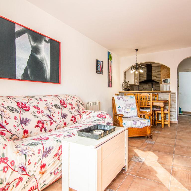 Splendid 16 - Two-Bedroom Apartment - 2