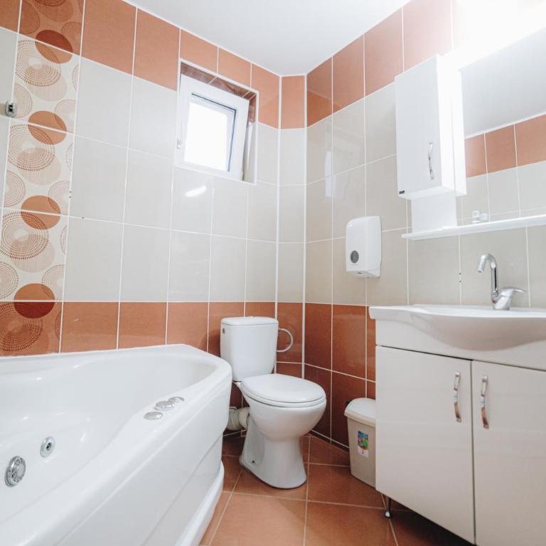 Garni Hotel Radović - Apartment with Terrace (Annex) - 3