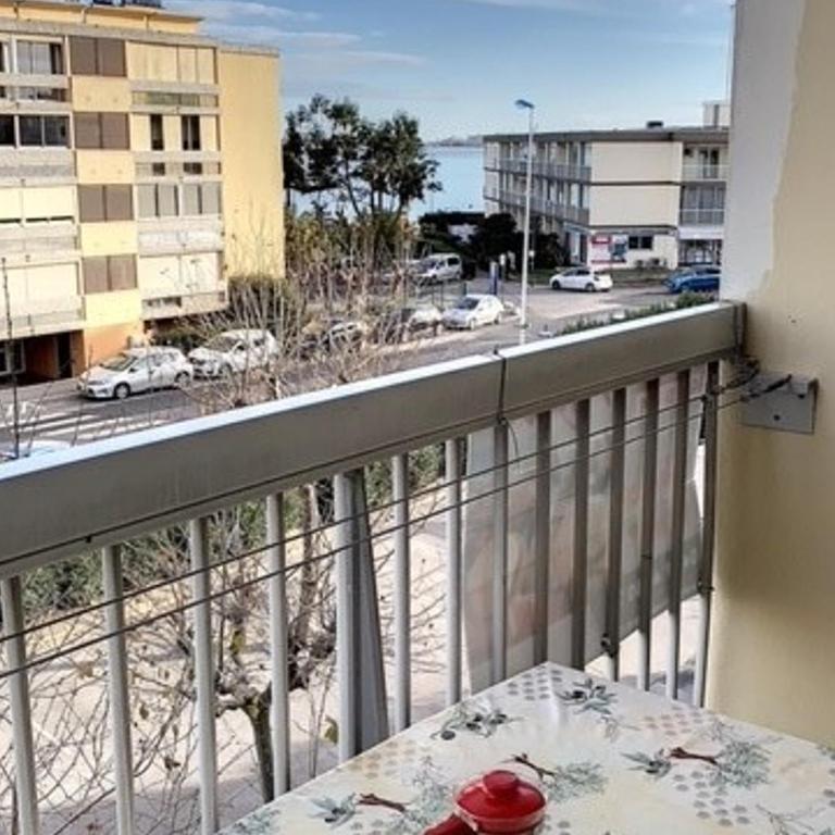 Appartement avec balcon, proche Thermes, animaux OK - FR-1-503-95 - Studio - 6