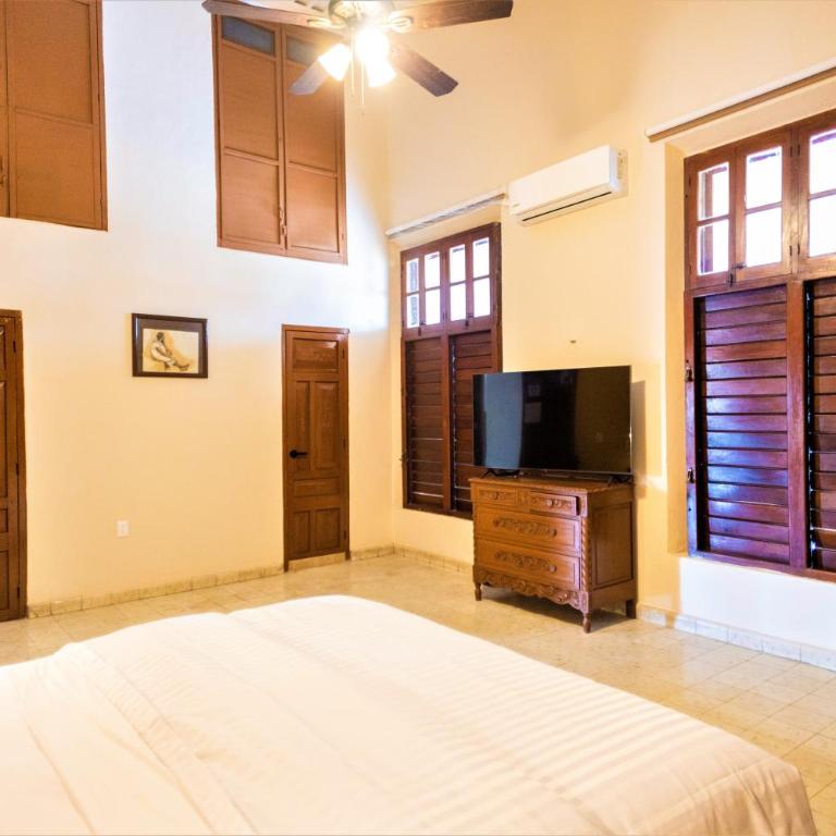 Hotel Real Toledo by Kavia - Superior King Room - 1