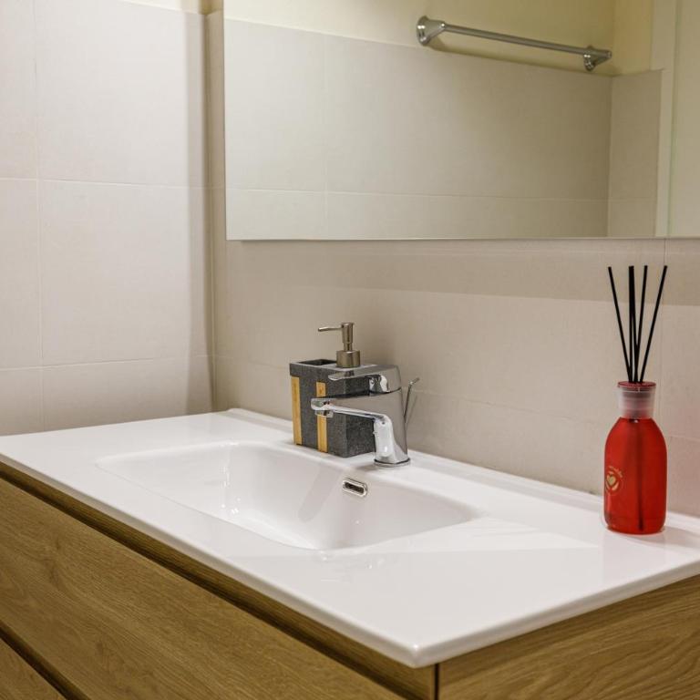 Onlyrooms IV - Sea View & Free Parking - Junior Suite con Vista Mare - 12