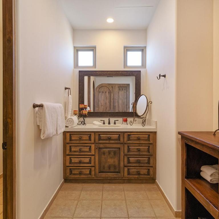 Bella Sirena Beauty 201-C - Stunning Views & Beachfront Bliss - Apartamento de 2 dormitorios - 17