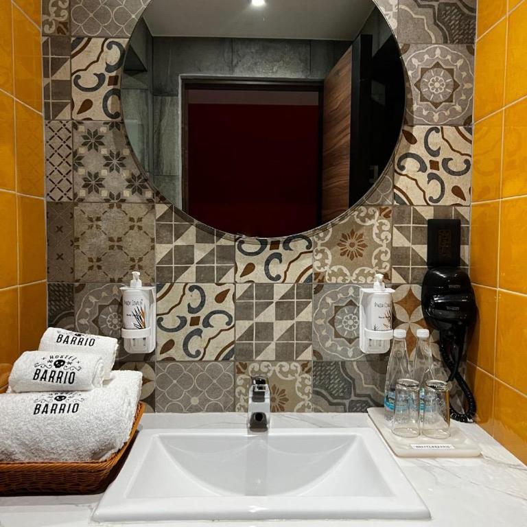 Barrio Downtown Mexico City Hostel - Deluxe Junior Suite - 3