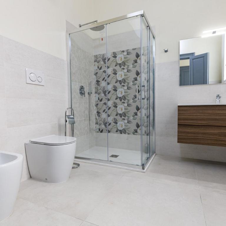 Onlyrooms IV - Sea View & Free Parking - Camera Deluxe Matrimoniale con Vista Mare - 6