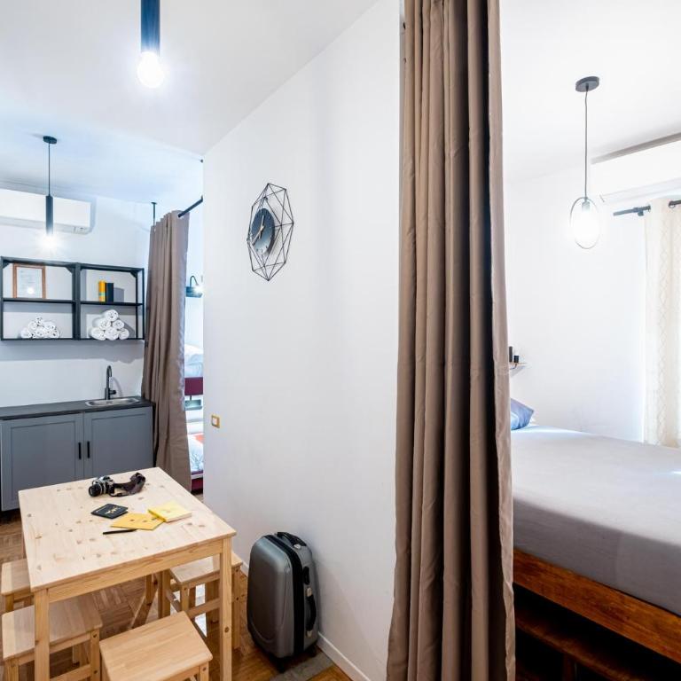MyTinyHome Festina Lente - Camera Familiare con Vasca - 2