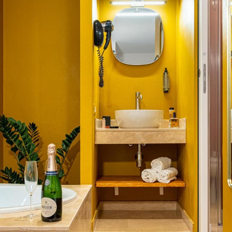 MyTinyHome Festina Lente - Camera Tripla con Vista Città - 1
